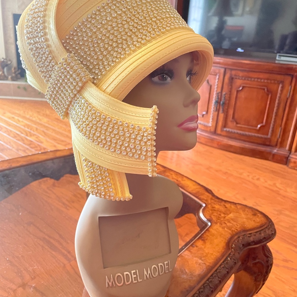 Pearl-Trim Yellow Women's Fashion Hat